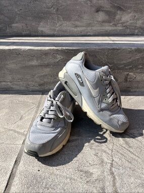 Nike Air Max Women's Sneakers in Light Gray